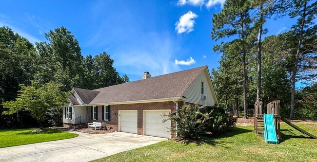 Photo - Lovely 3 Bed 2 Bath Home with Bonus Room