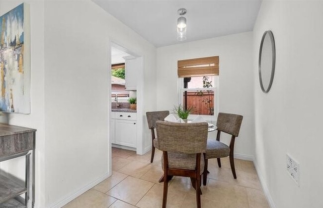 Photo - 629 N Marlborough Ave