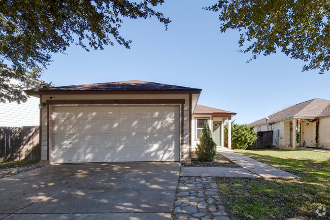 Building Photo - 230 Beech Dr Rental