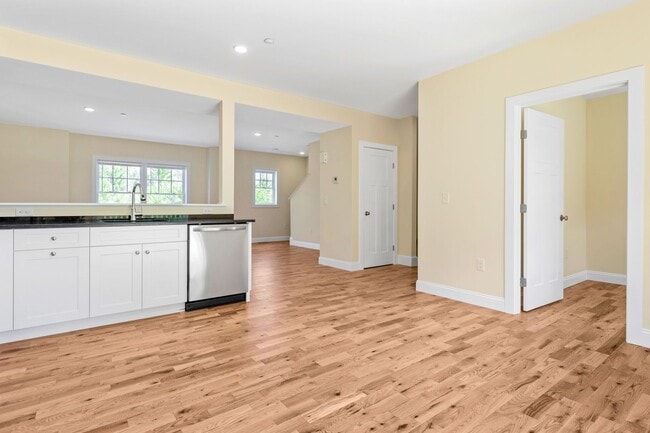 Photo - Half Peak Place