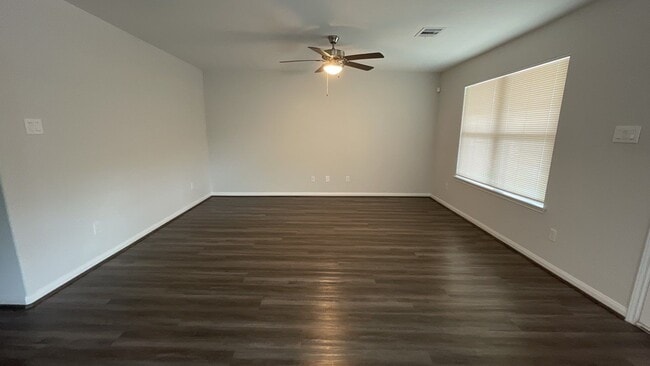 Building Photo - 312 De Haven St