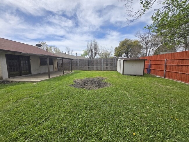 Photo - 433 Clearfield Dr