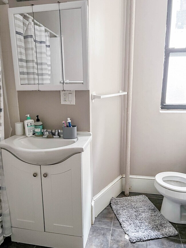 Photo - 1066 Commonwealth Ave