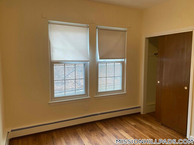 Photo - 62 S Huntington Ave Unit 12