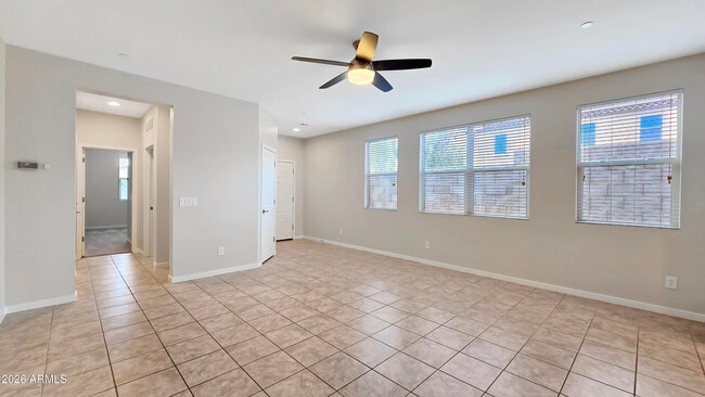 Photo - 21398 W Holly St