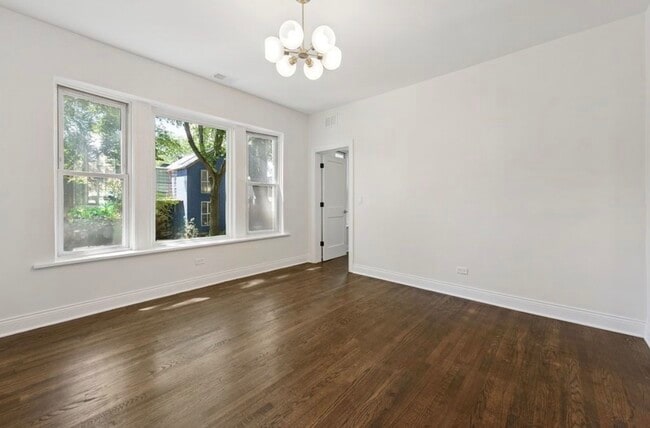 Photo - 1340 W Hollywood Ave Unit 1