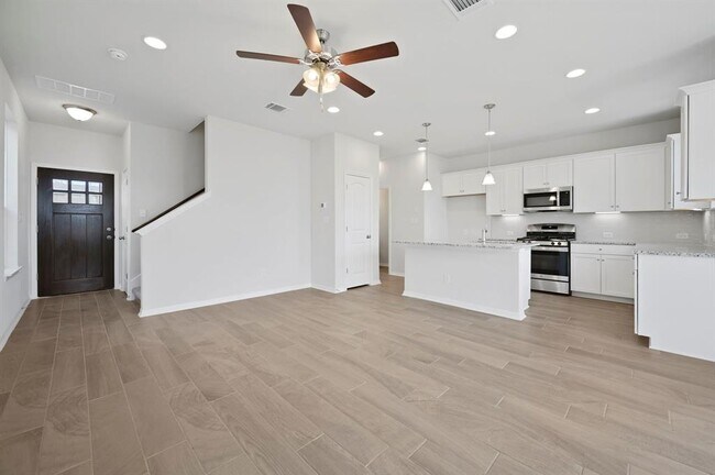 Photo - 20500 Cobb St