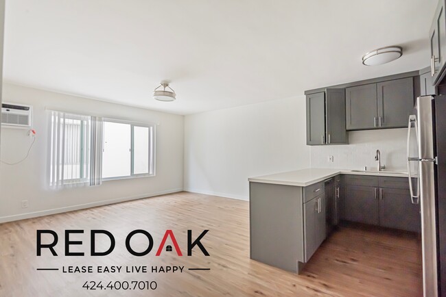 410-414 Manhattan Pl-210 - 410-414 Manhattan Pl-210 Condo Unit 210