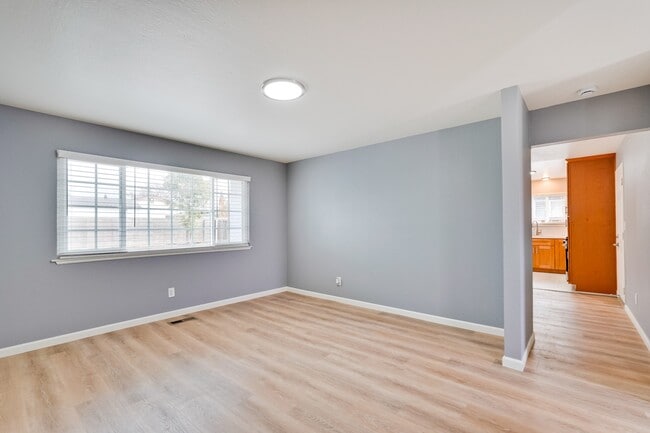 Photo - 1660 S Capitol Ave