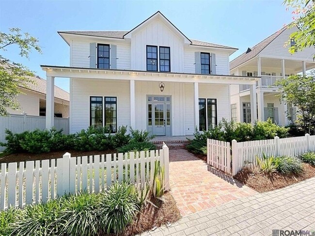 Building Photo - 3118 Pointe-Marie Dr