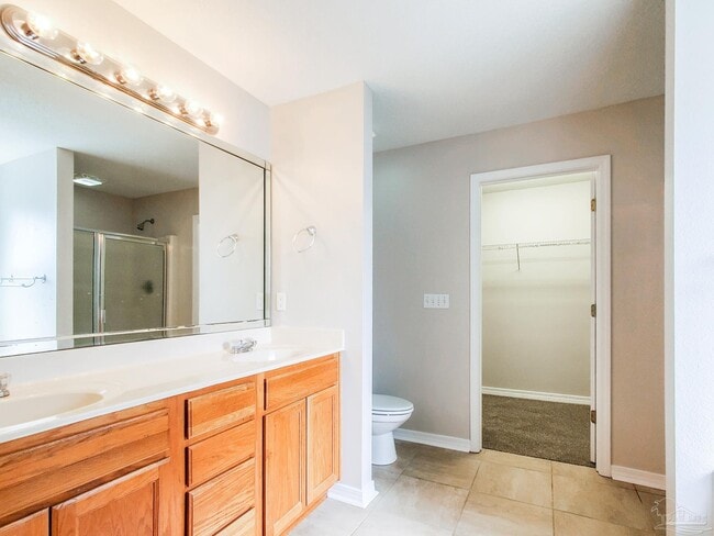 Photo - 615 Batten Blvd