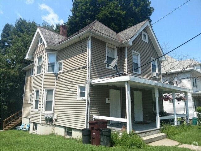 Building Photo - 370 Dyckman St Rental