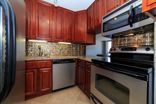 30 Babcock St Unit 36
