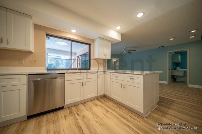 Building Photo - 1774 Whiskey Creek Dr Rental