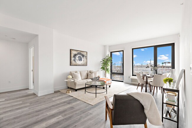 Photo - 460 Grand Street