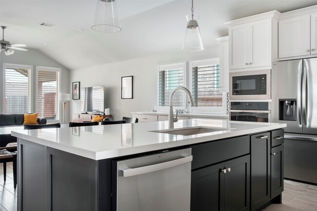 Photo - 30142 Gold Finch Pl