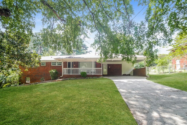 Building Photo - 1407 Palmer Pl SW