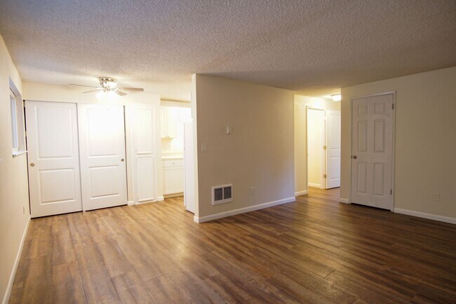 Photo - 2 Bdr in Multnomah Village w/ Hardwoods, D... Unidad 3944