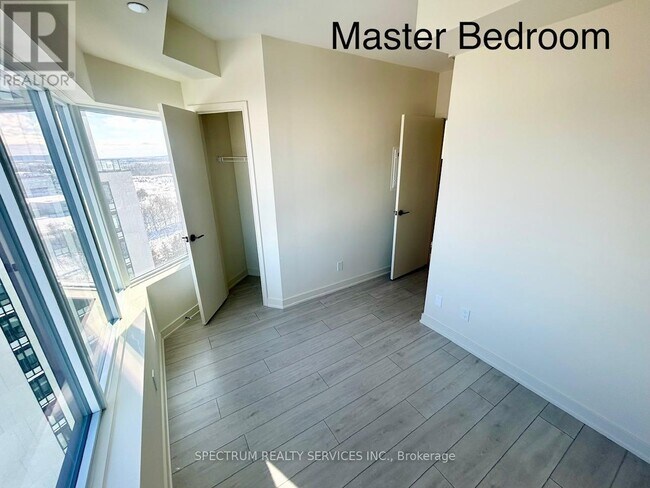 Photo - 8020 Derry Rd