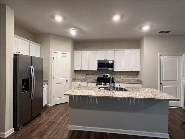 Photo - 2008 Nuthatch Dr