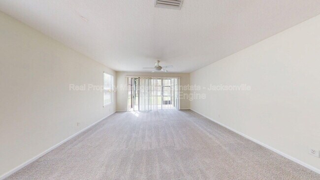 Photo - 8498 Climbing Ivy Trail S