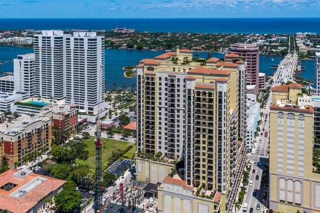 Building Photo - 701 S Olive Ave Unit 310