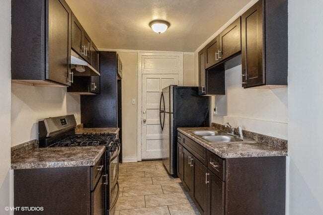 Photo - 1725 W 91st St Unit 1