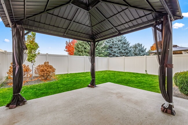 Photo - 2169 S Hills Ave