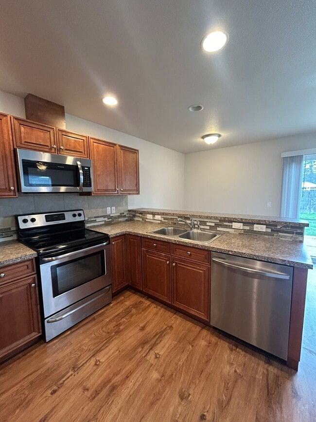 Photo - Spacious 3 Bedroom 2.5 Bath Duplex in Post Falls