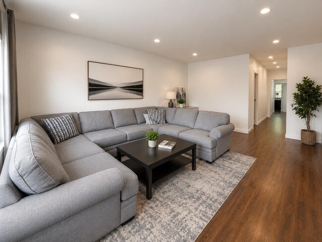 Building Photo - 859 Avenue C