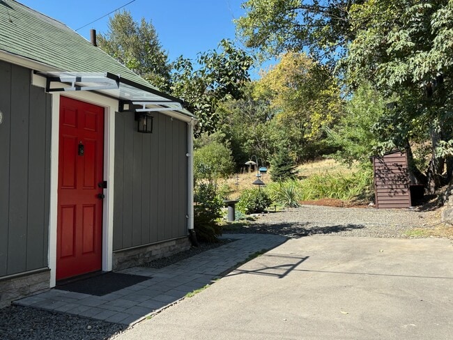 Building Photo - 5019 S 118th St Rental