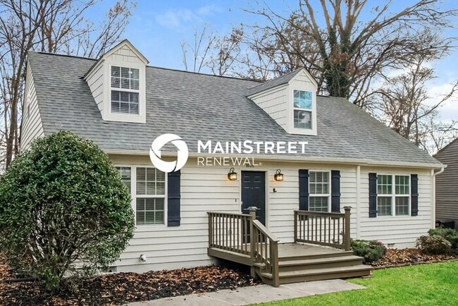 3 Bedroom Pet-Friendly Home in KNOXVILLE, TN with Main Street Renewal