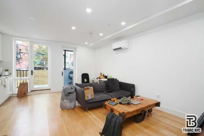 Photo - 3 bedroom in BROOKLYN NY 11205 Unit 4E
