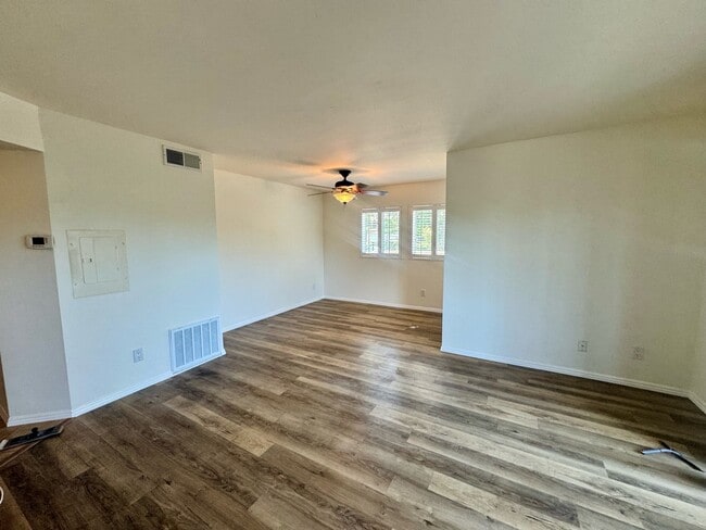 Photo - 17607 Pomerado Rd