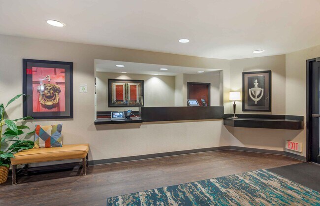 Photo - Furnished Studio-Chicago - Lisle