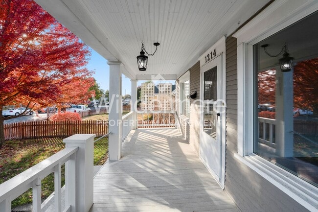 Photo - Beautiful 4-Bedroom Home In The Garland Di...