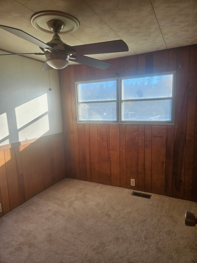 Photo - 83 Steele Rd