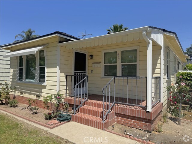 Building Photo - 457 E Italia St Rental