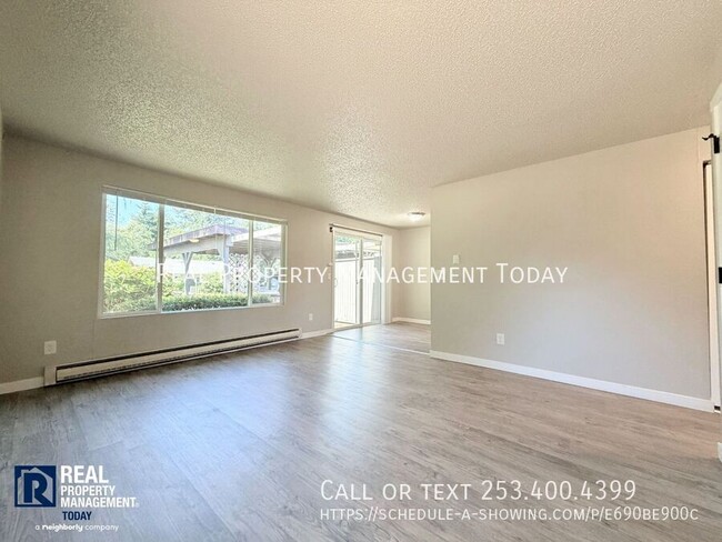 Photo - 1410 Josephine Ct SE