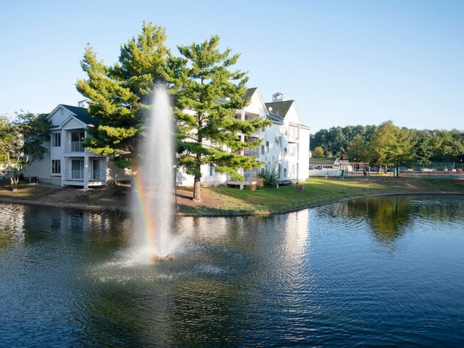 Fountain at Drakes Pond