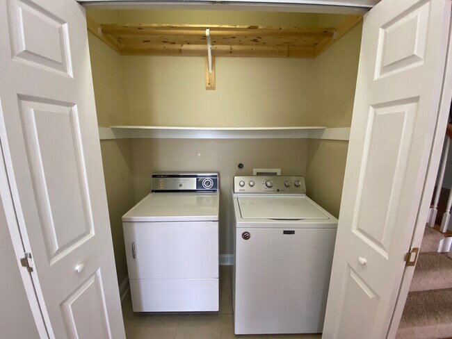 Photo - 1936 Cambria Dr