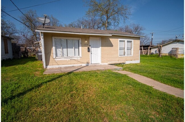 Photo - Great Home Near AT&T Center and Downtown!
