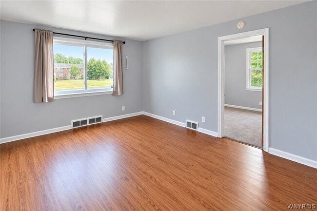 Photo - 1455 Sheridan Dr
