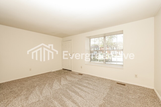 Photo - 5871 Taylorsville Rd