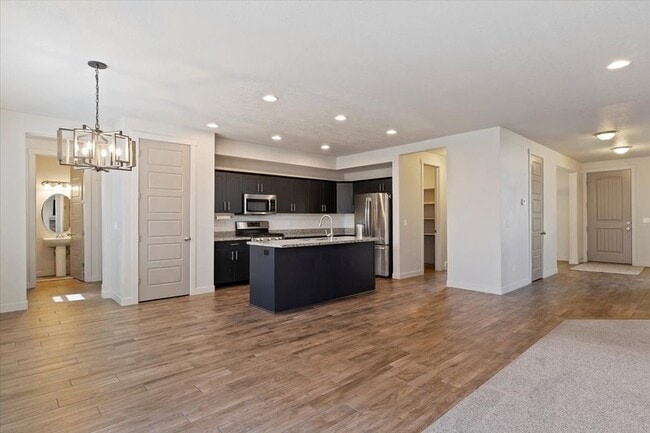 Photo - 1549 W 650 S