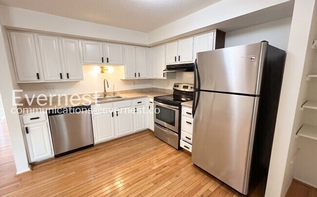 Photo - 3284 Wyndale Ct