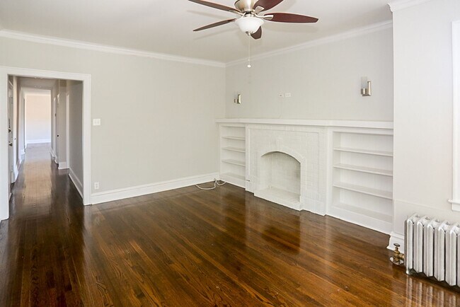 Photo - 5158 N Leavitt St Unidad 3