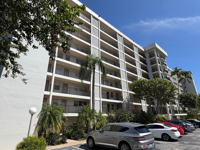 Building Photo - 2661 S Course Dr Unit 105