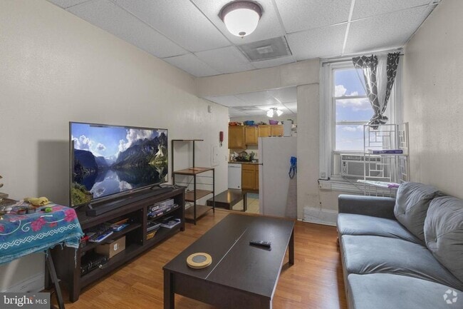 Building Photo - 4034 Baring St Unit 2 Rental