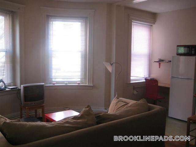 Photo - 208 Winthrop Rd Apartment Unit 24